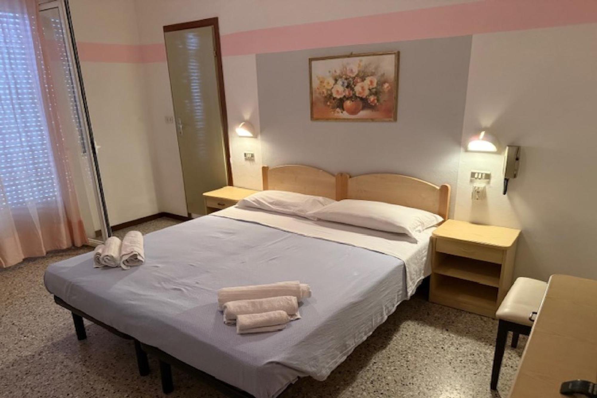 Hotel Nives Rimini Exteriör bild