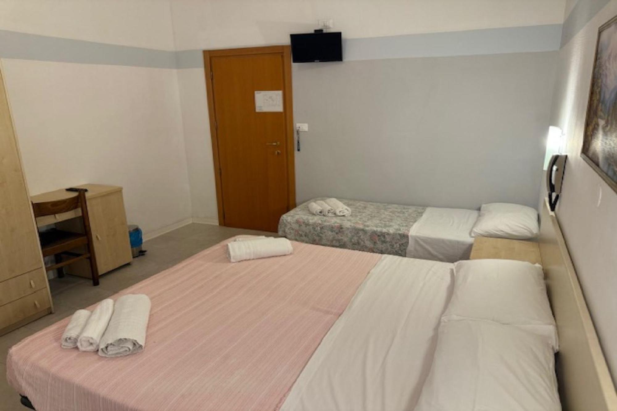 Hotel Nives Rimini Exteriör bild