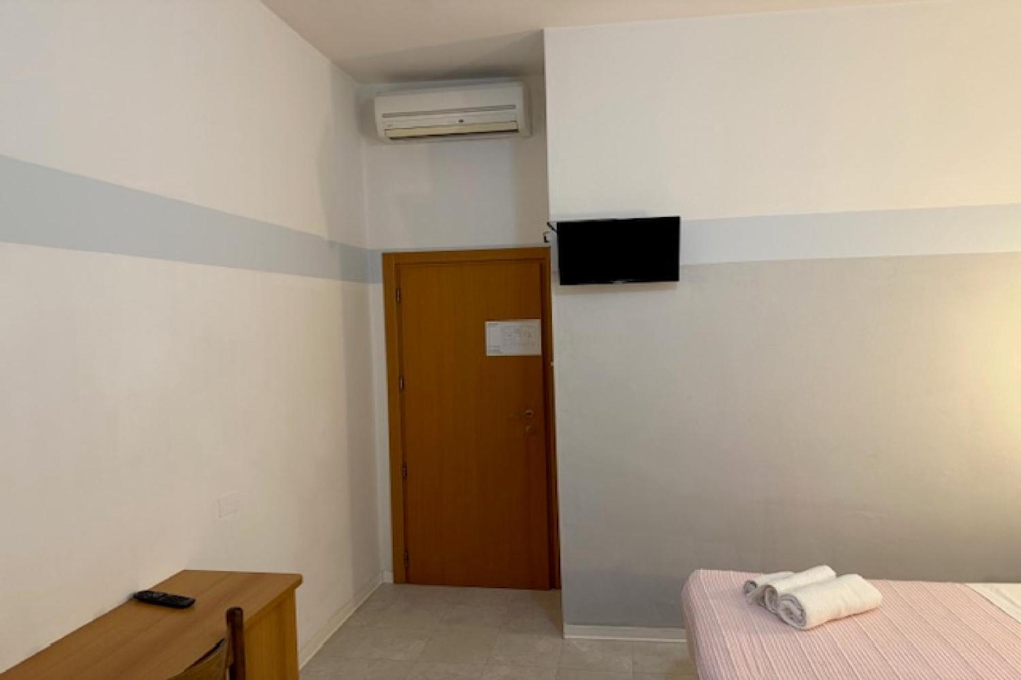 Hotel Nives Rimini Exteriör bild