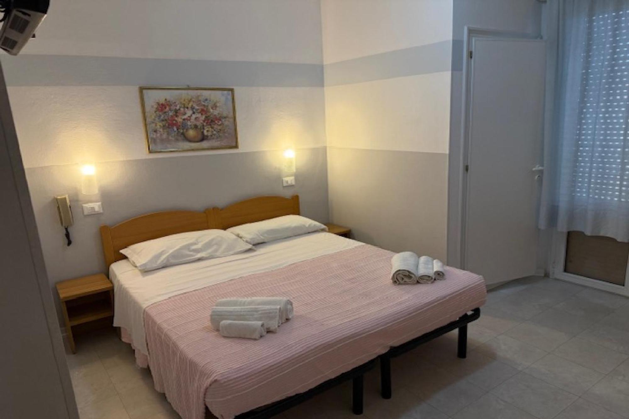 Hotel Nives Rimini Exteriör bild